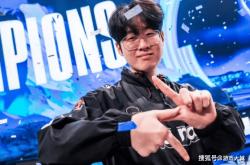 S14冠军皮肤開(kāi)始宣传，zeus却被区别对待，登录页面被故(gù)意(yì)遮挡