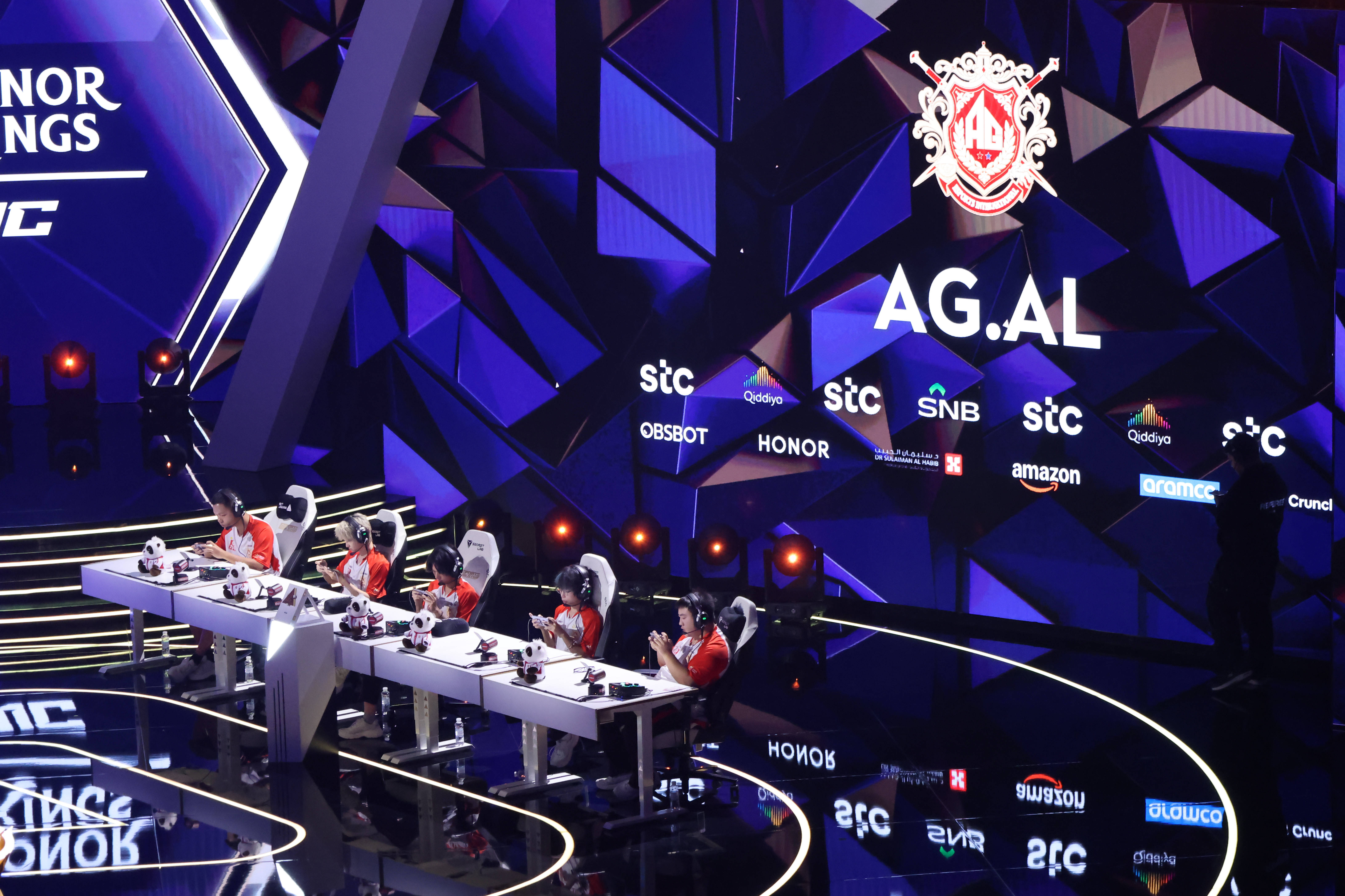 中国战队AG.AL获电竞世界杯王者荣耀项目冠军