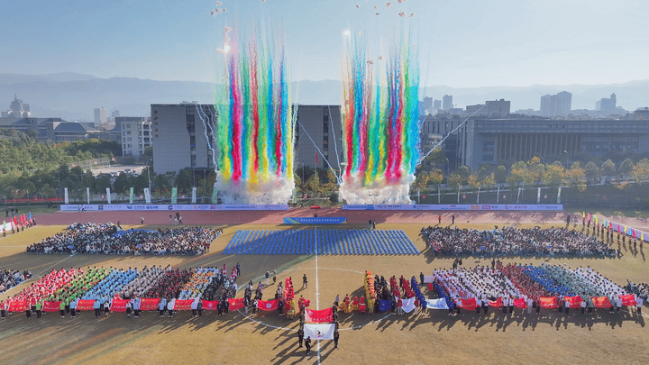 首届西南边境高校留学生足球超级联赛在滇西科技师范学院开幕