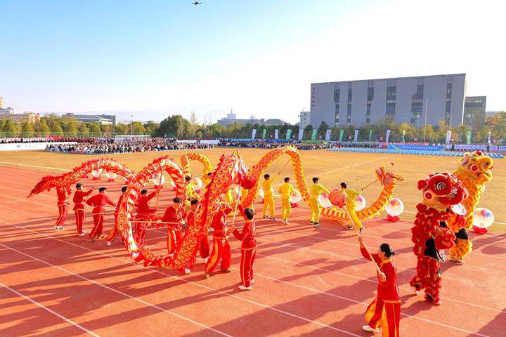 首届西南边境高校留学生足球超级联赛在滇西科技师范学院开幕