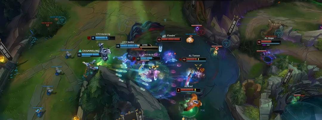 《LOL比赛策略对决超燃，这款三国游戏策略玩法等你探》