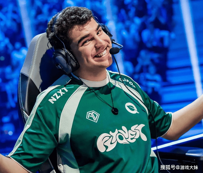 LOL选手吐槽女性生理期，镜头被全部剪掉，如今战队宣布将他开除